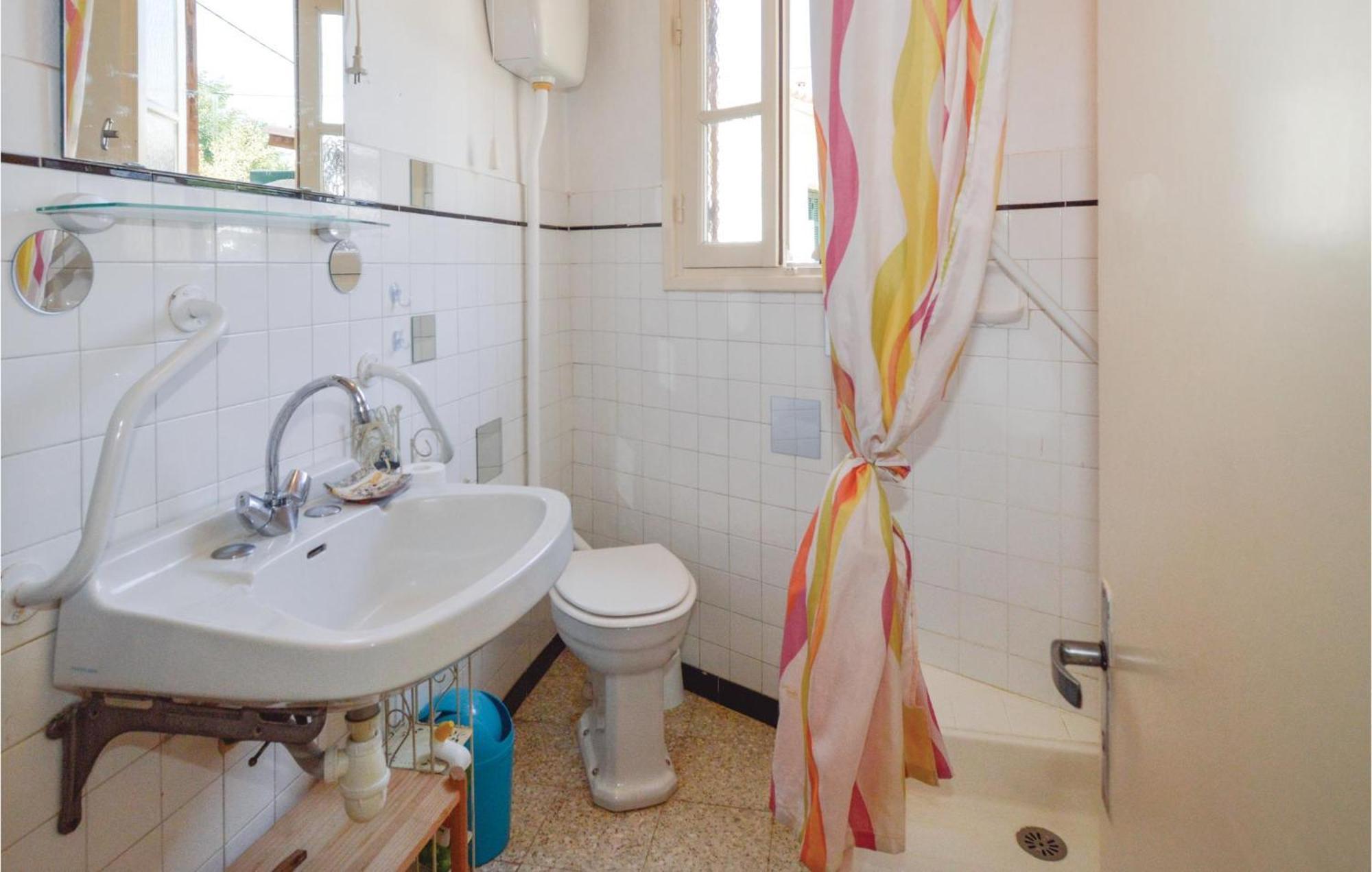 2 Bedroom Beautiful Apartment In Calcatoggio Calcatoggio  Exterior foto